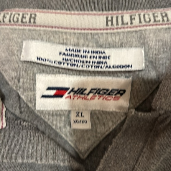 2/$30 Tommy Hilfiger Gray Split V-neck Collar Short Sleeve Shirt Size XXL - Picture 9 of 9